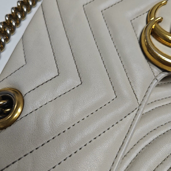 GG Marmont Medium Quilted Calfskin White