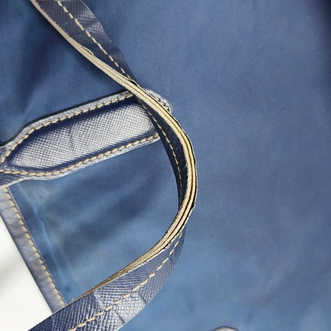 Vitello Phenix Tote Nylon Blue