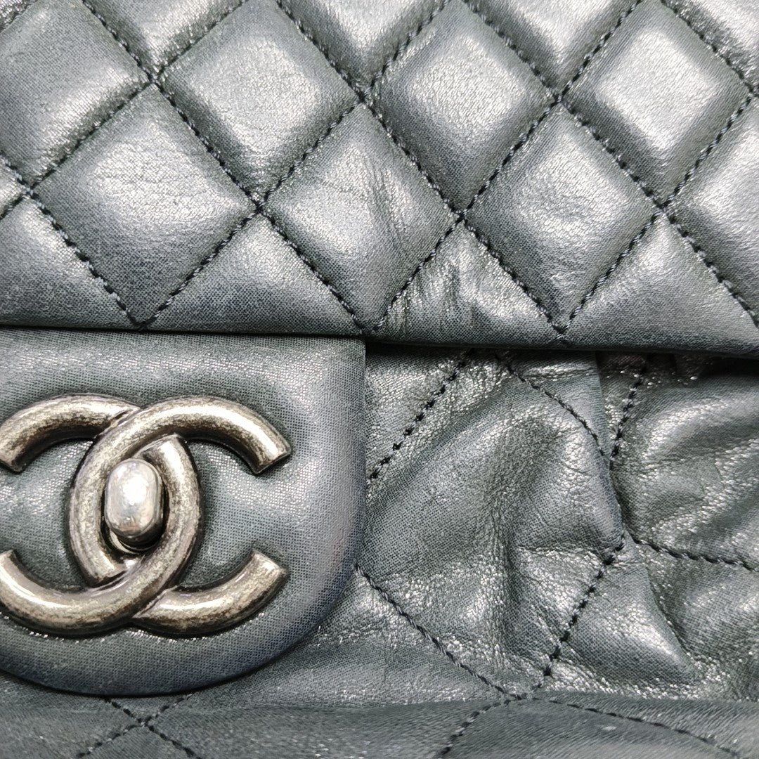 Quilted Calfskin Shoulder Bag Green