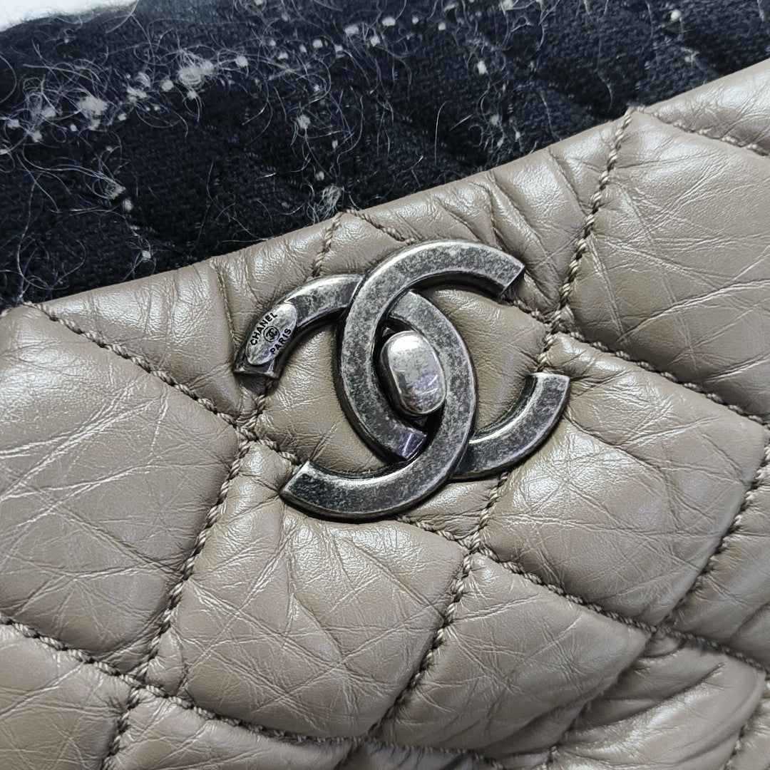 PORTOBELLO Quilted Calfskin Gray