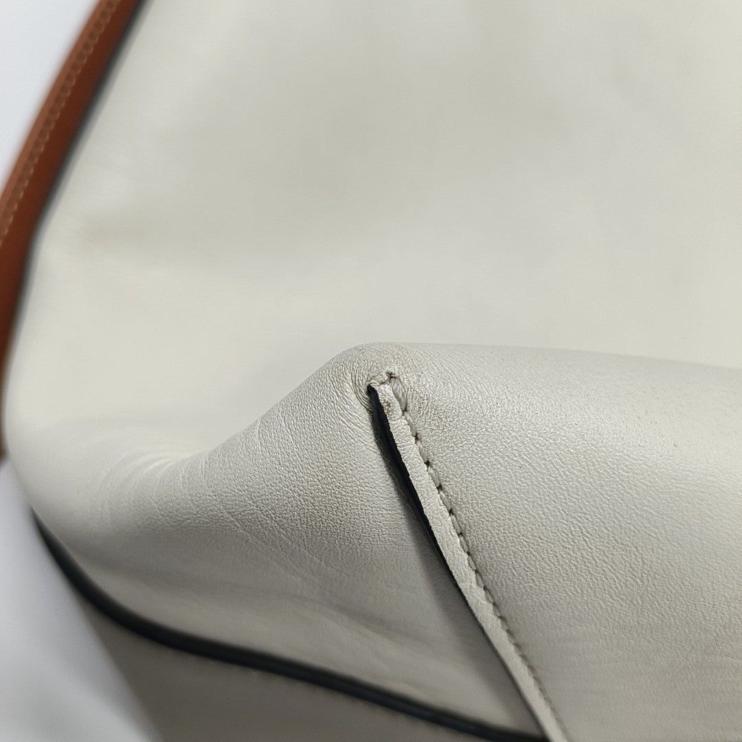 TWISTED CABAS Small Calfskin Gray