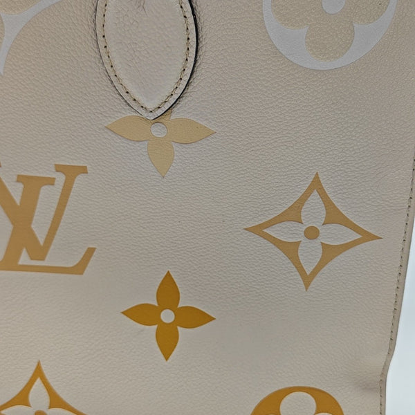 ONTHEGO MM Monogram Calfskin Beige