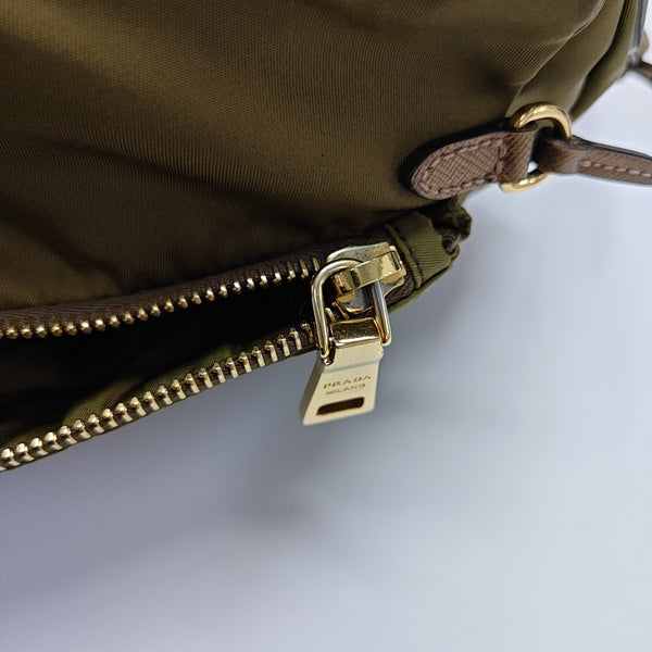 Vela Messenger Bag Nylon Green