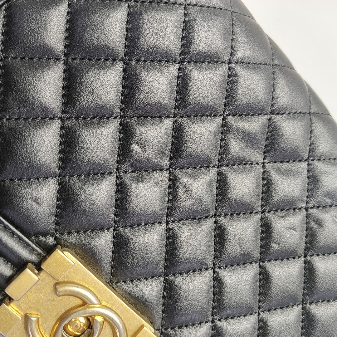BOY CHANEL Medium Quilted Calfskin Black