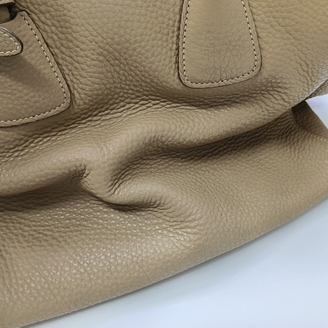 City Calfskin Beige