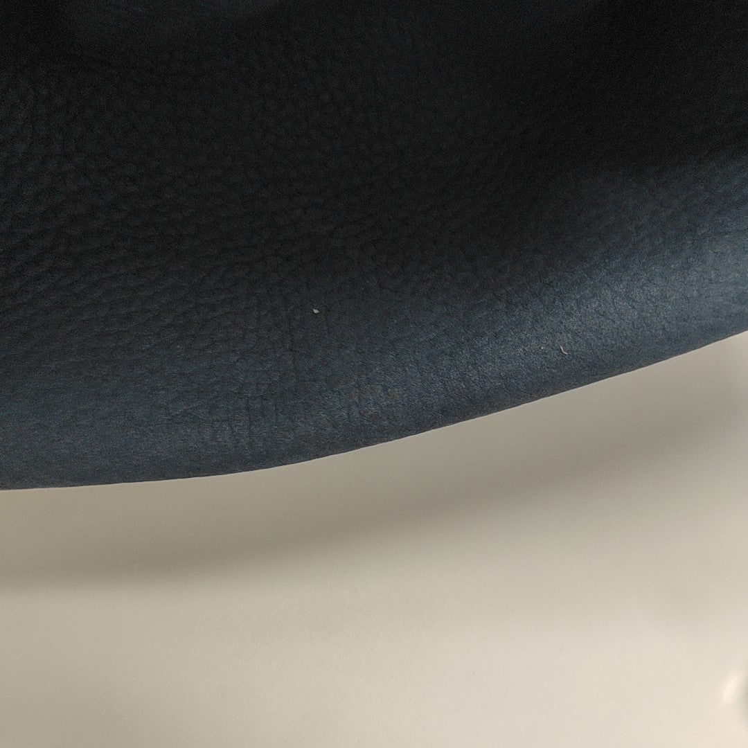 PHANTOM Medium Calfskin Blue