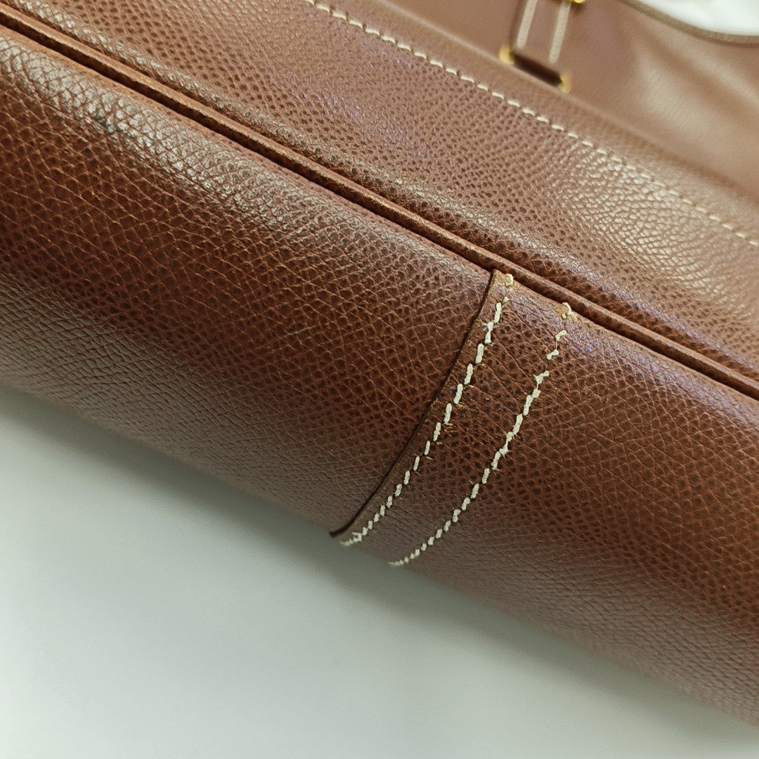 Trim 31 Epsom Brown