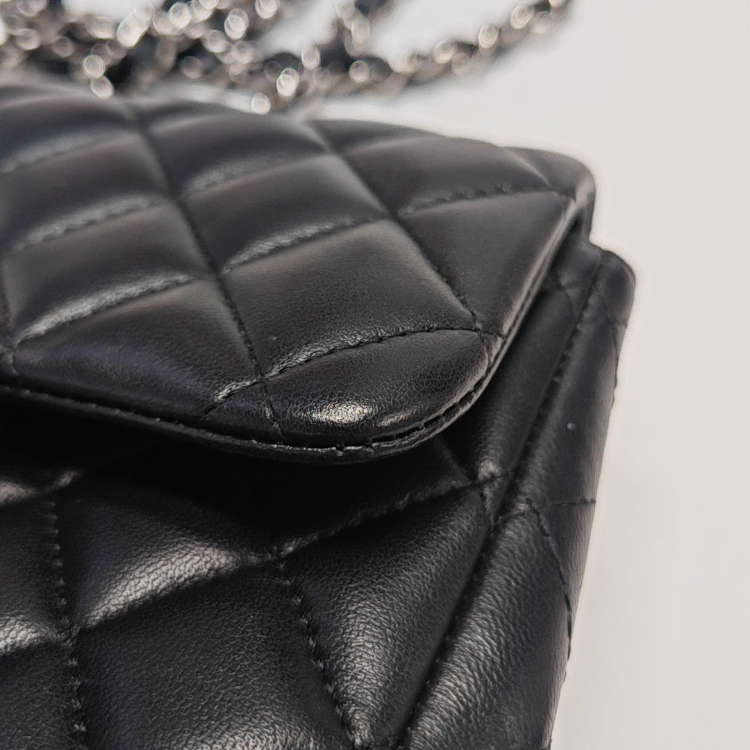 CLASSIC FLAP Mini Quilted Lambskin Black