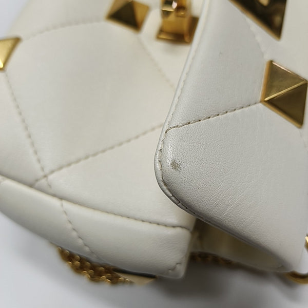 Roman Stud Small Quilted Lambskin White