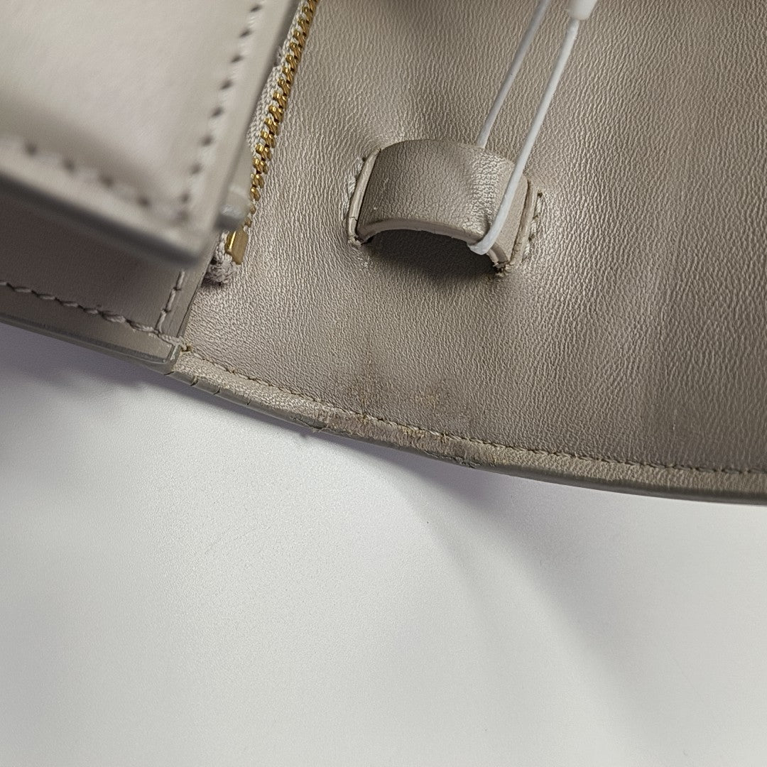 CLASSIC BOX Medium Calfskin Gray