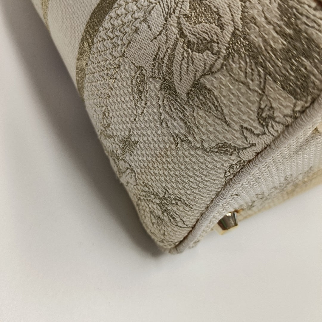 Lady D-Lite Medium Fabric White