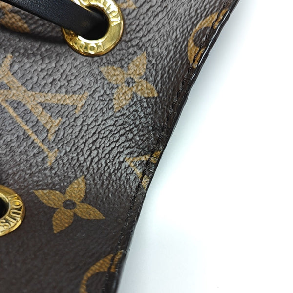 NÉONOÉ MM Monogram Coated Canvas Brown