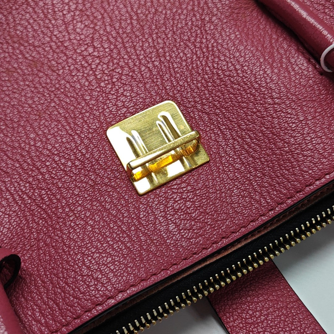 Calfskin Shoulder Bag Pink