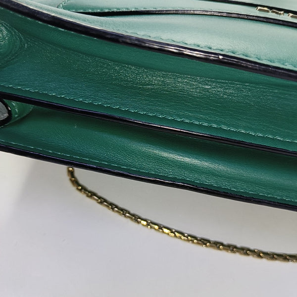 SERPENTI FOREVER Medium Calfskin Green