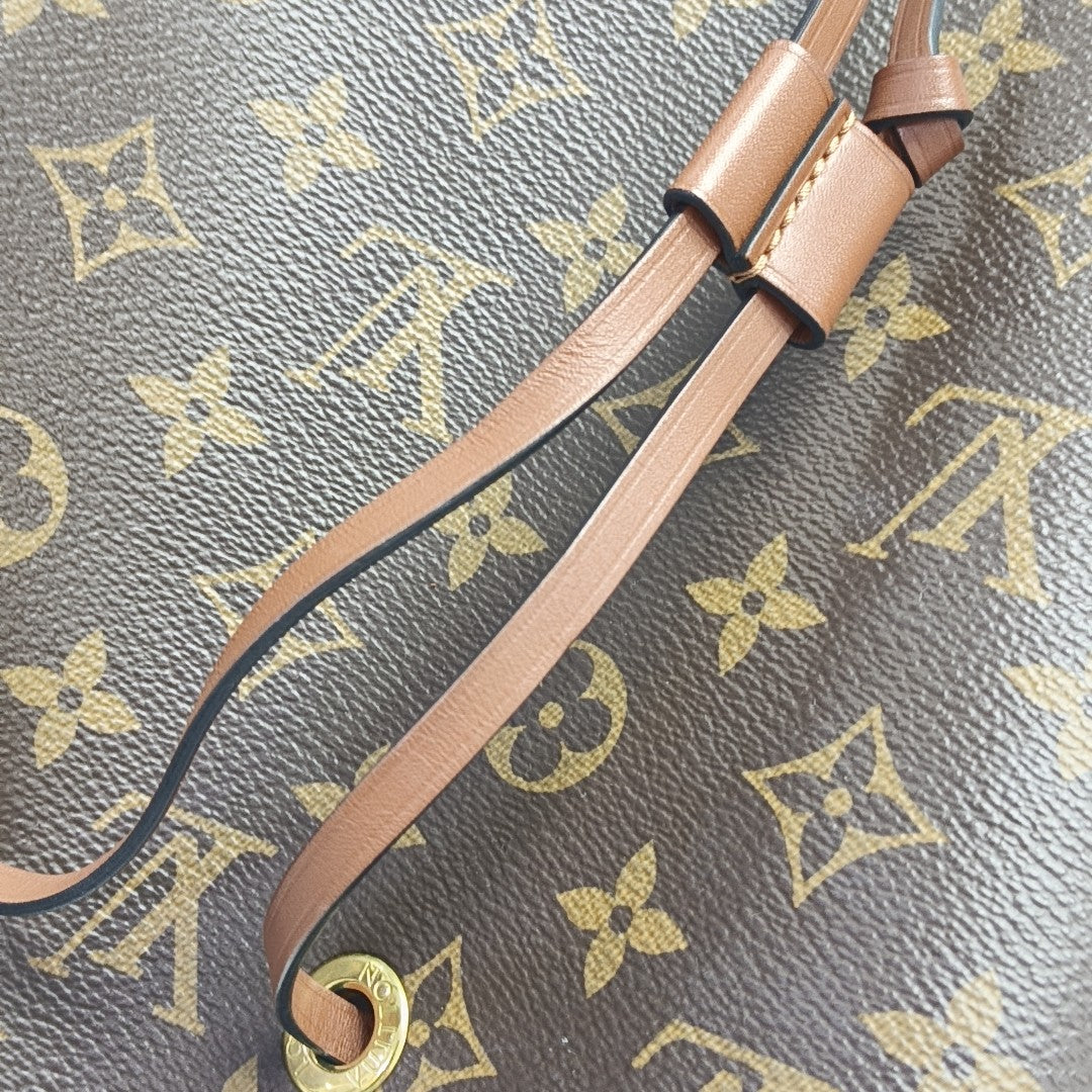 NÉONOÉ MM Monogram Coated Canvas Brown