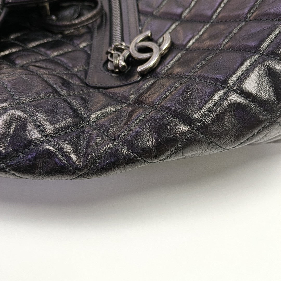 MOUNTAIN Quilted Calfskin Black