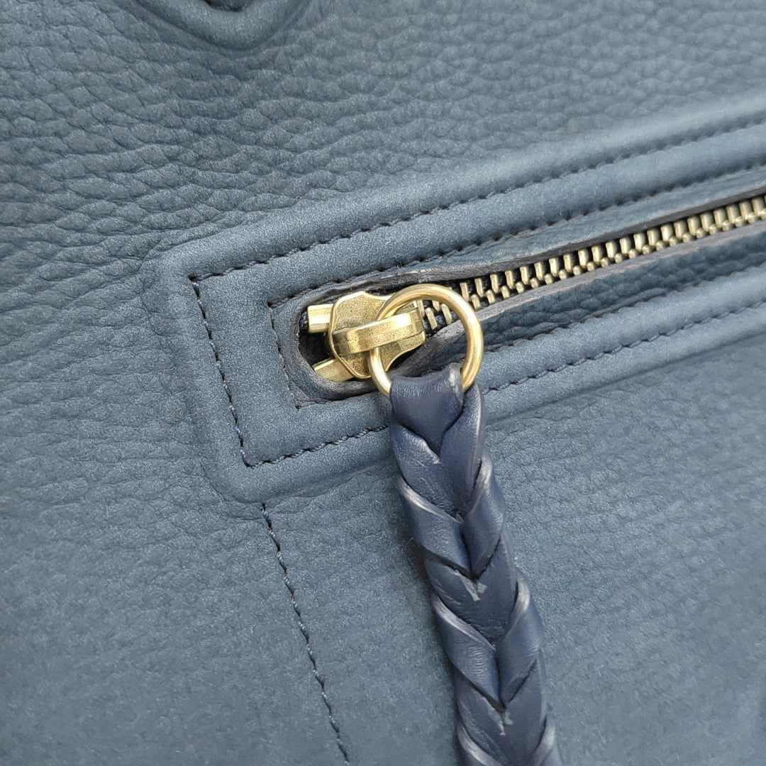 PHANTOM Medium Calfskin Blue