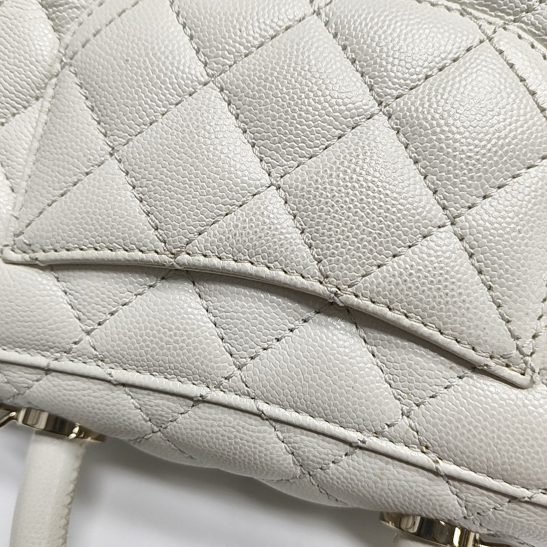 COCO HANDLE Mini Quilted Grained Calfskin White