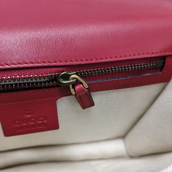 Totem Calfskin Red
