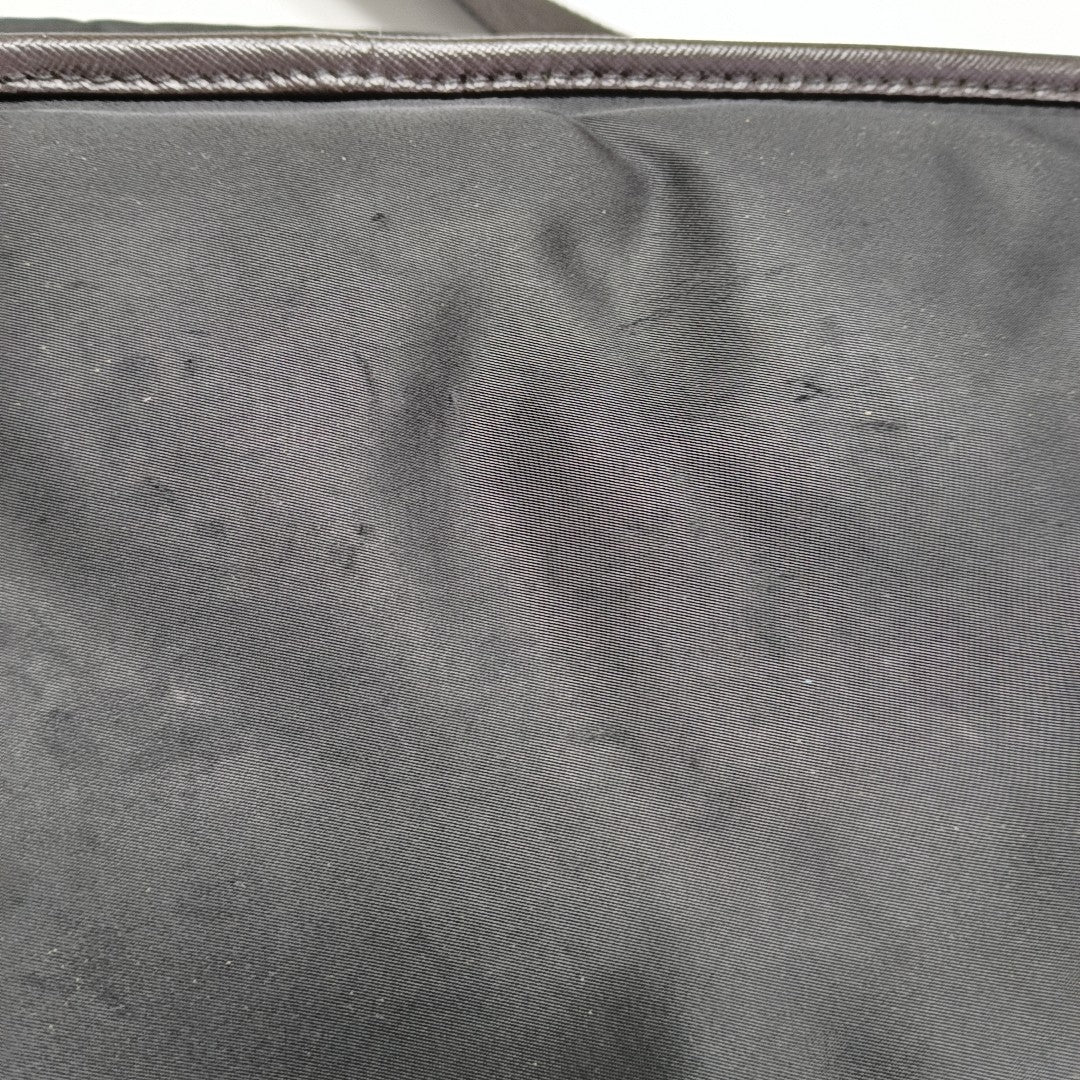 Vela Messenger Bag Nylon Black