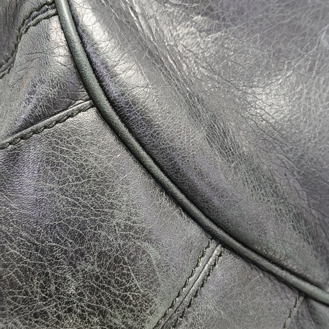 Pompon Bag Calfskin Black