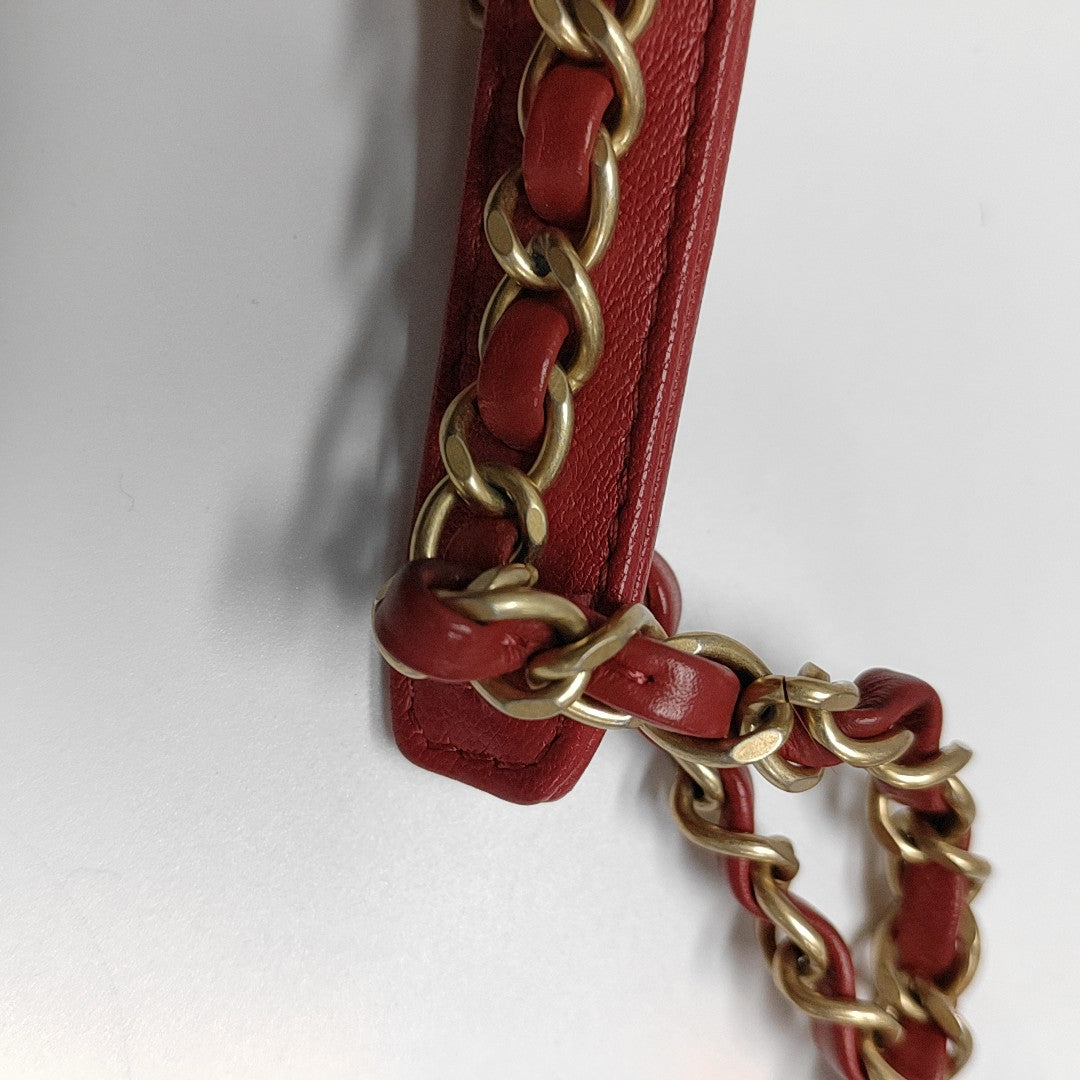 CHAIN INFINITY TOP HANDLE Medium Quilted Lambskin Red