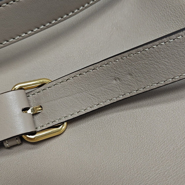 Peekaboo Medium Calfskin Beige