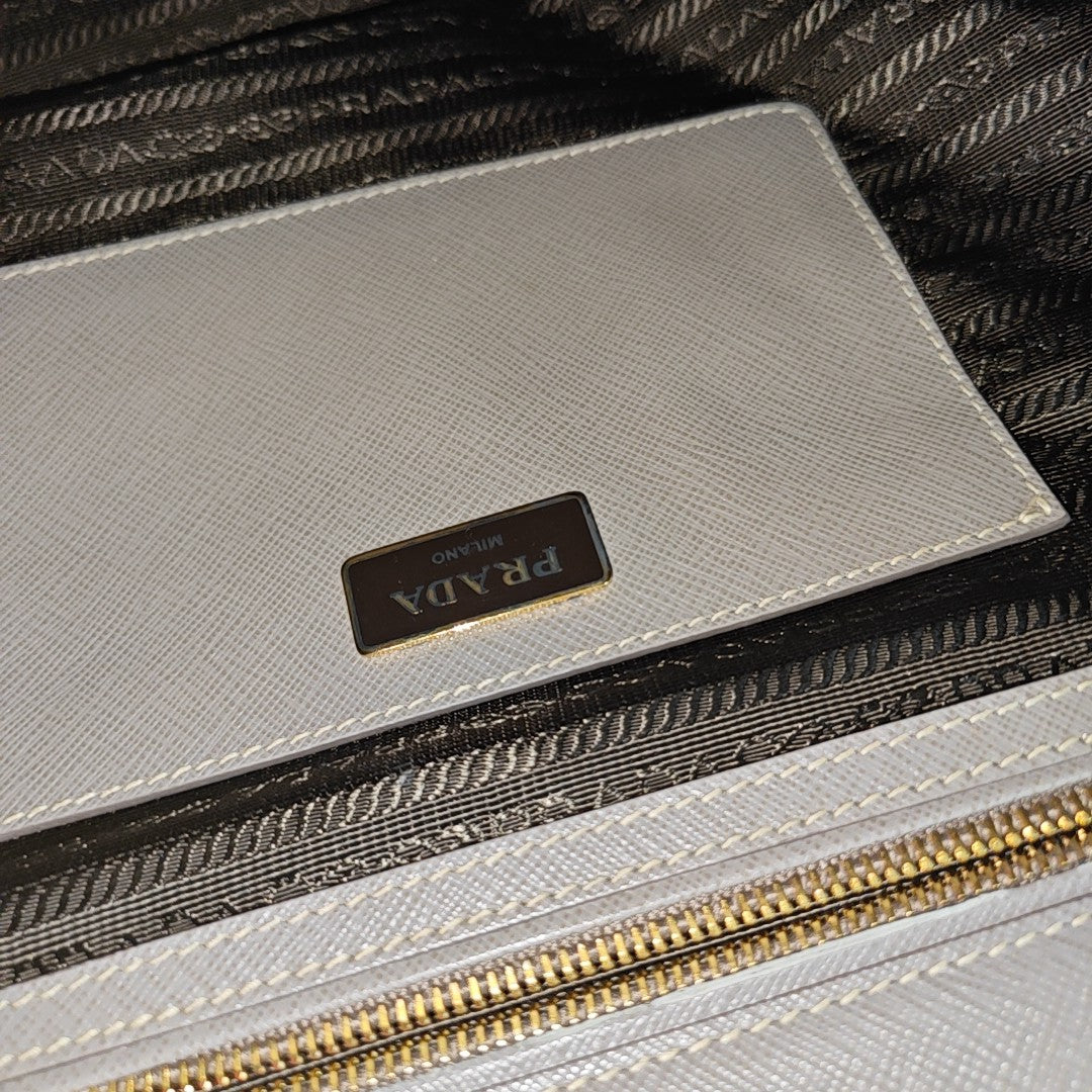 Galleria Large Saffiano Calfskin Gray