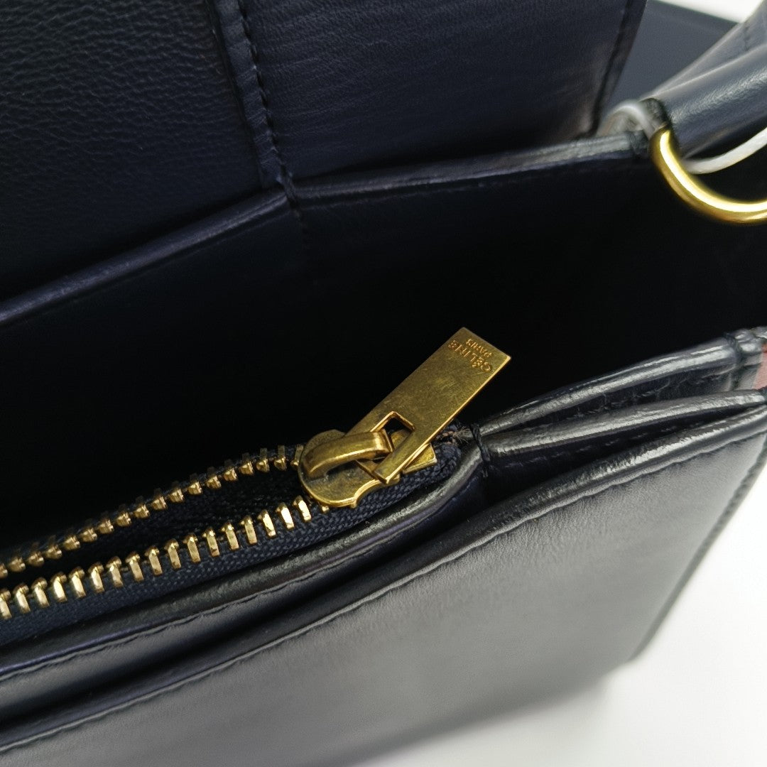 FRAME Medium Calfskin Blue