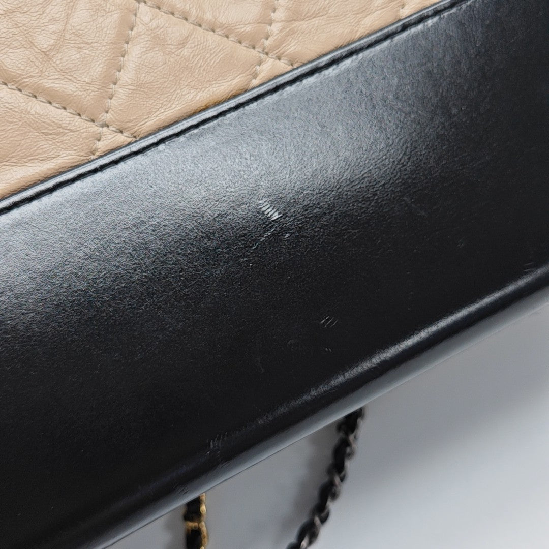 GABRIELLE Medium Quilted Calfskin Beige