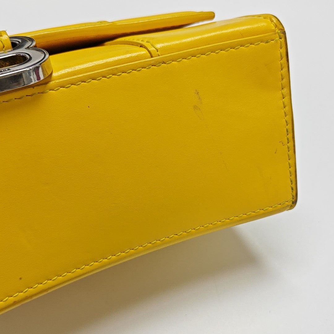 Hourglass XS Calfskin Yellow