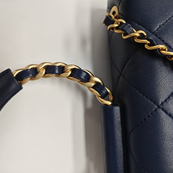 IN THE LOOP Quilted Lambskin Blue