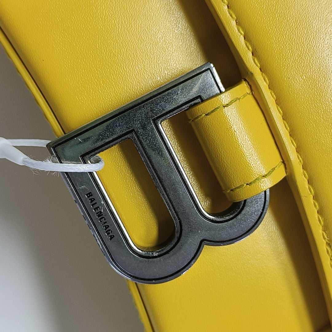 Hourglass XS Calfskin Yellow