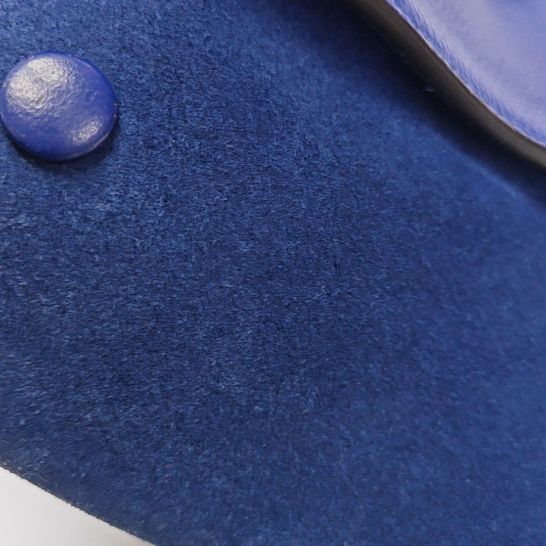 TRAPEZE Medium Calfskin Blue