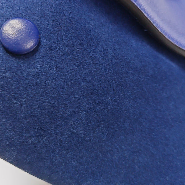 TRAPEZE Medium Calfskin Blue
