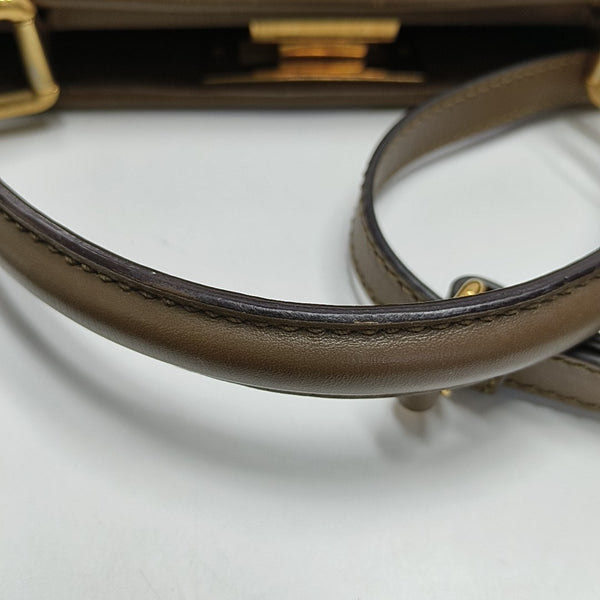 Peekaboo Medium Calfskin Brown