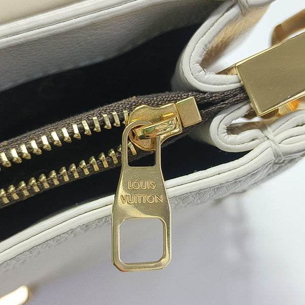 DAUPHINE MM Calfskin White