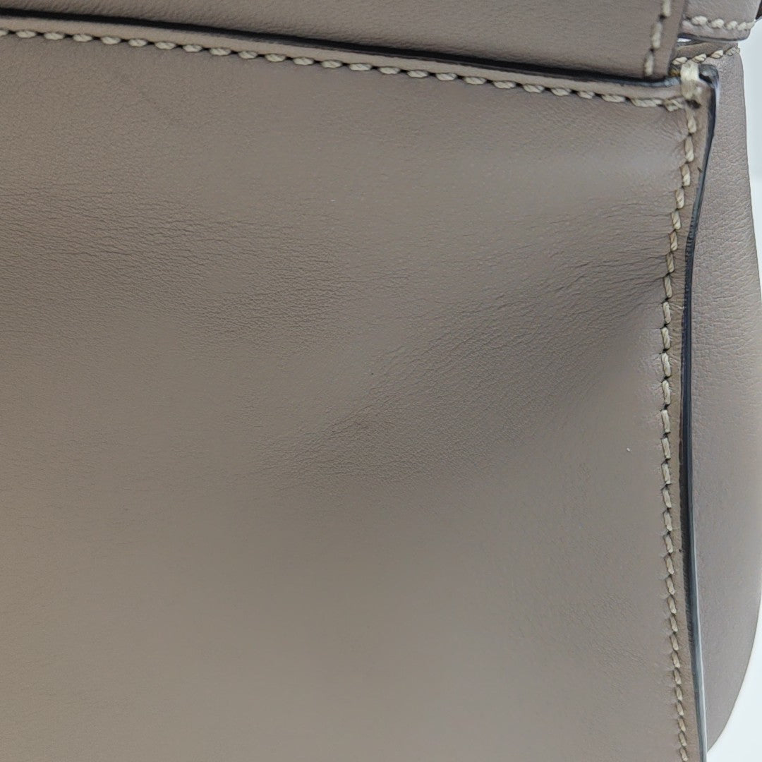 Peekaboo Medium Calfskin Beige