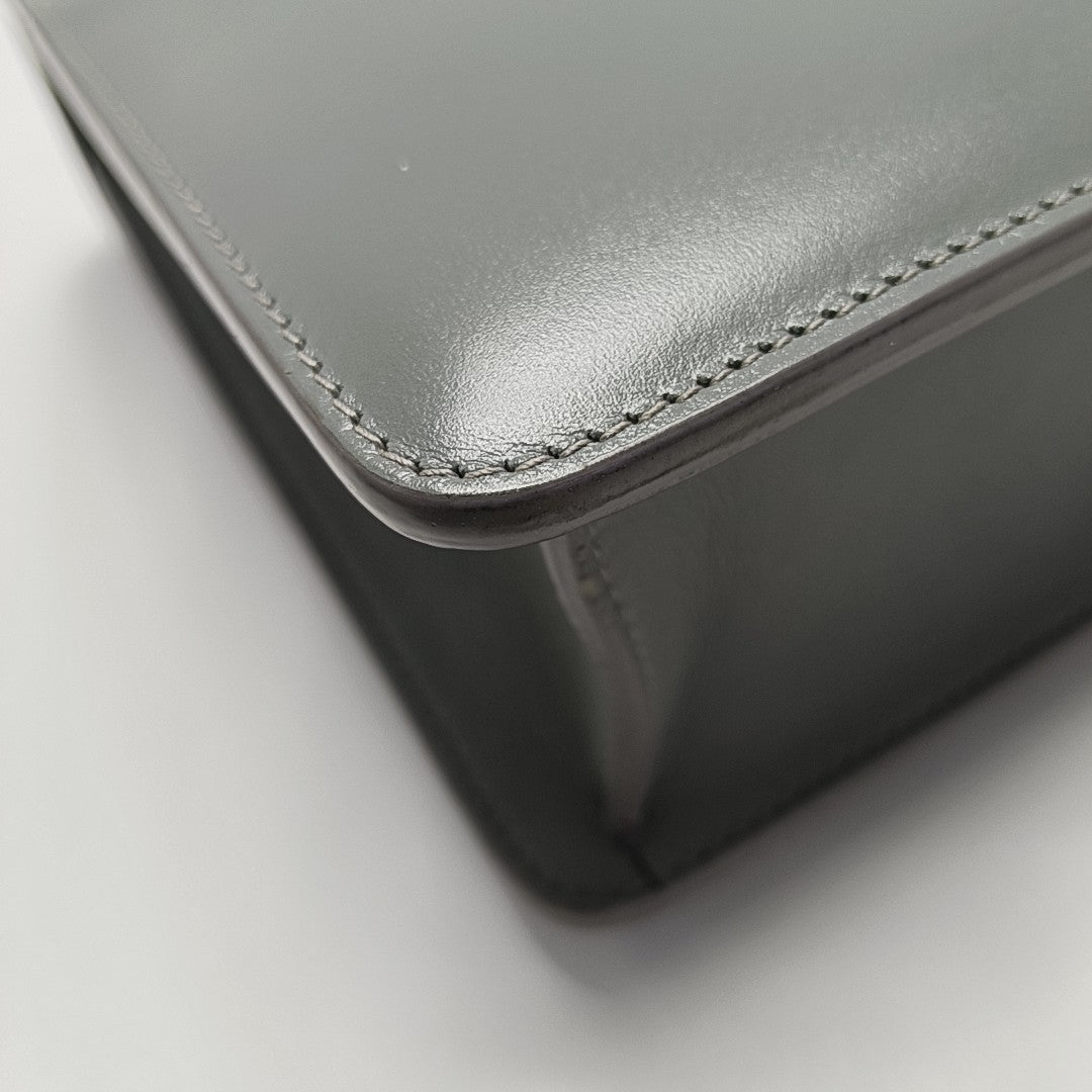 30 Montaigne Calfskin Gray