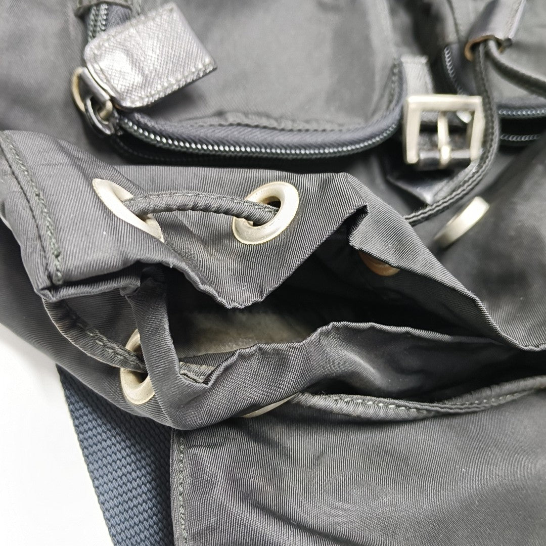 Vela Nylon Black