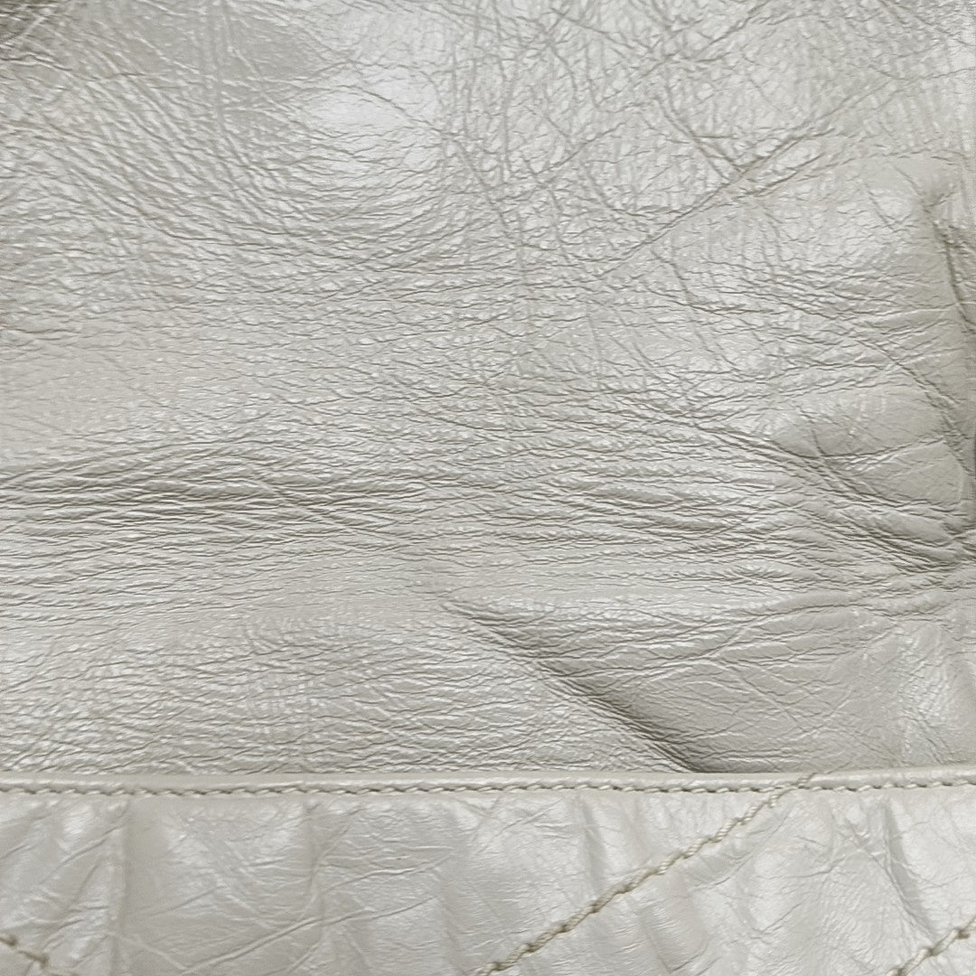 NIKI Medium Chevron Calfskin White