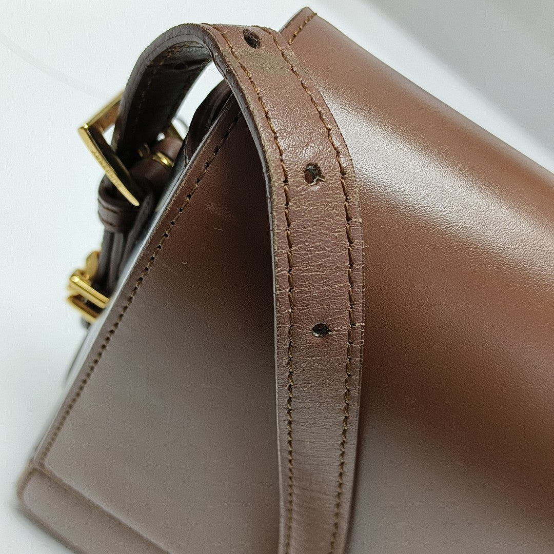 Grace Small Calfskin Brown
