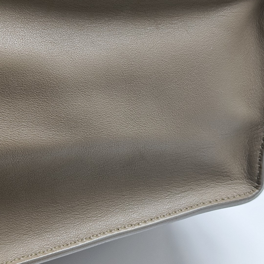 LUGGAGE Calfskin Brown