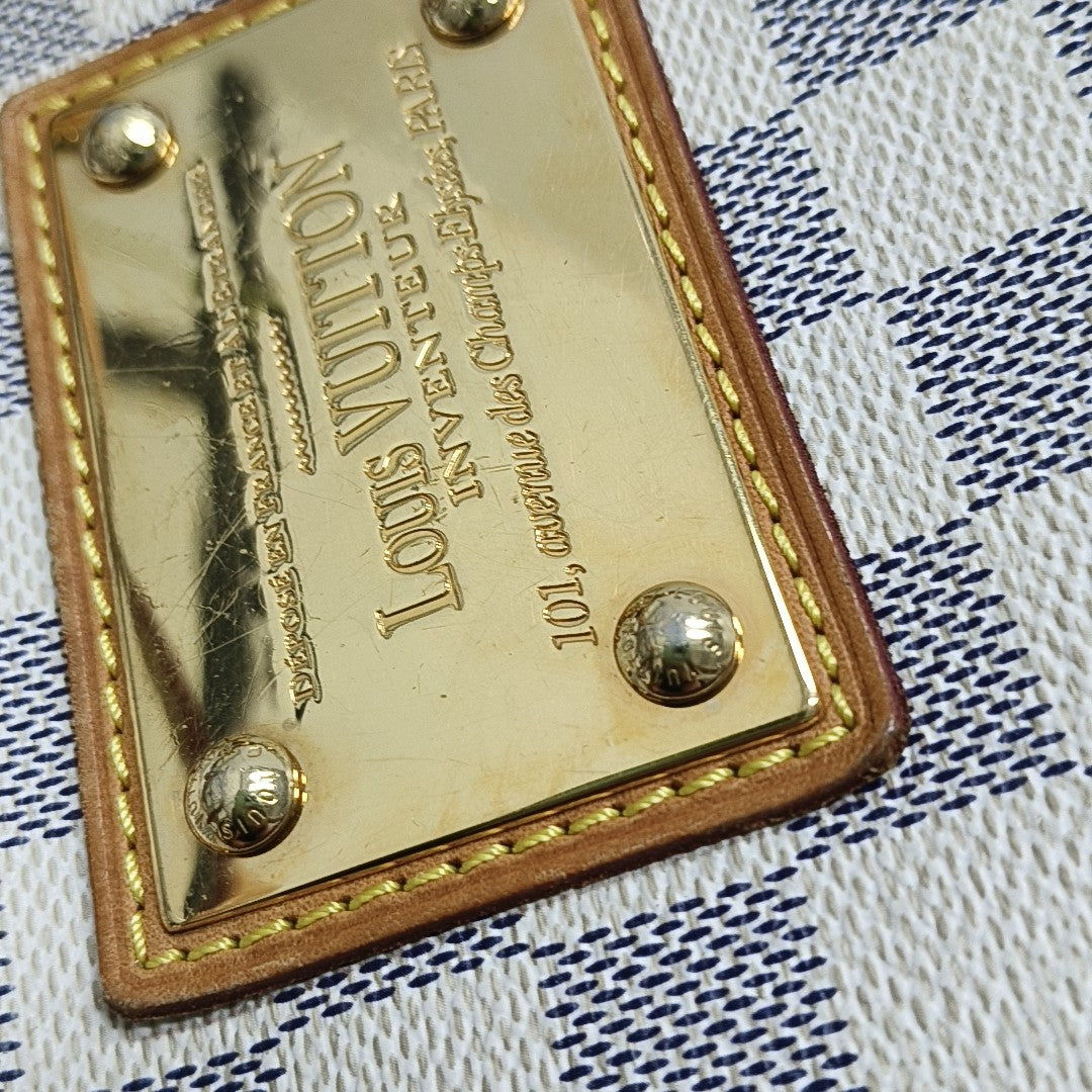 HAMPSTEAD MM Damier Azur Coated Canvas White