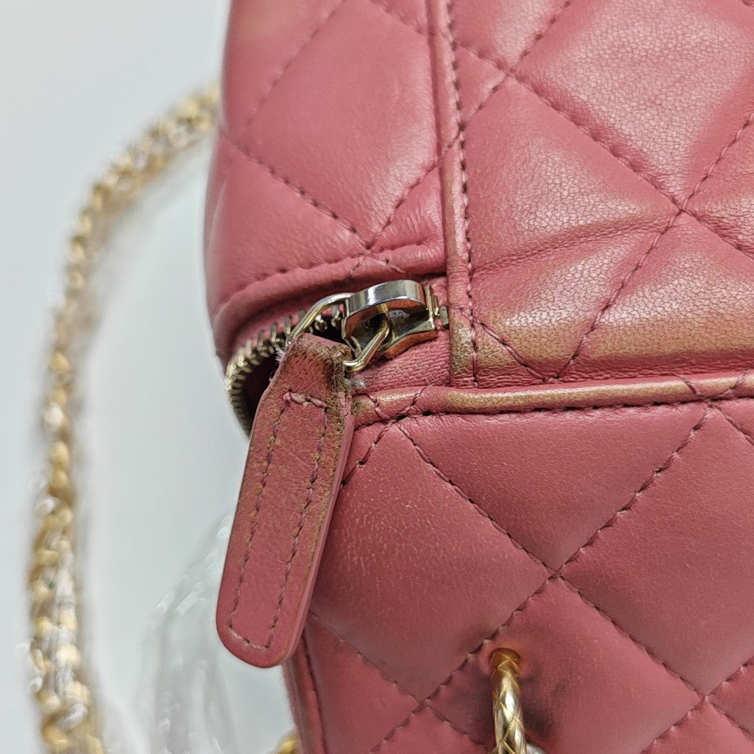 VANITY CASE Small Quilted Lambskin Pink