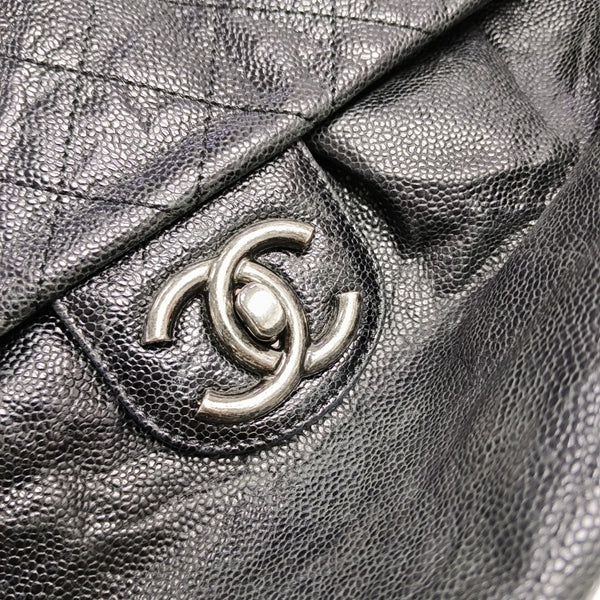 Quilted Grained Calfskin Shoulder Bag Black