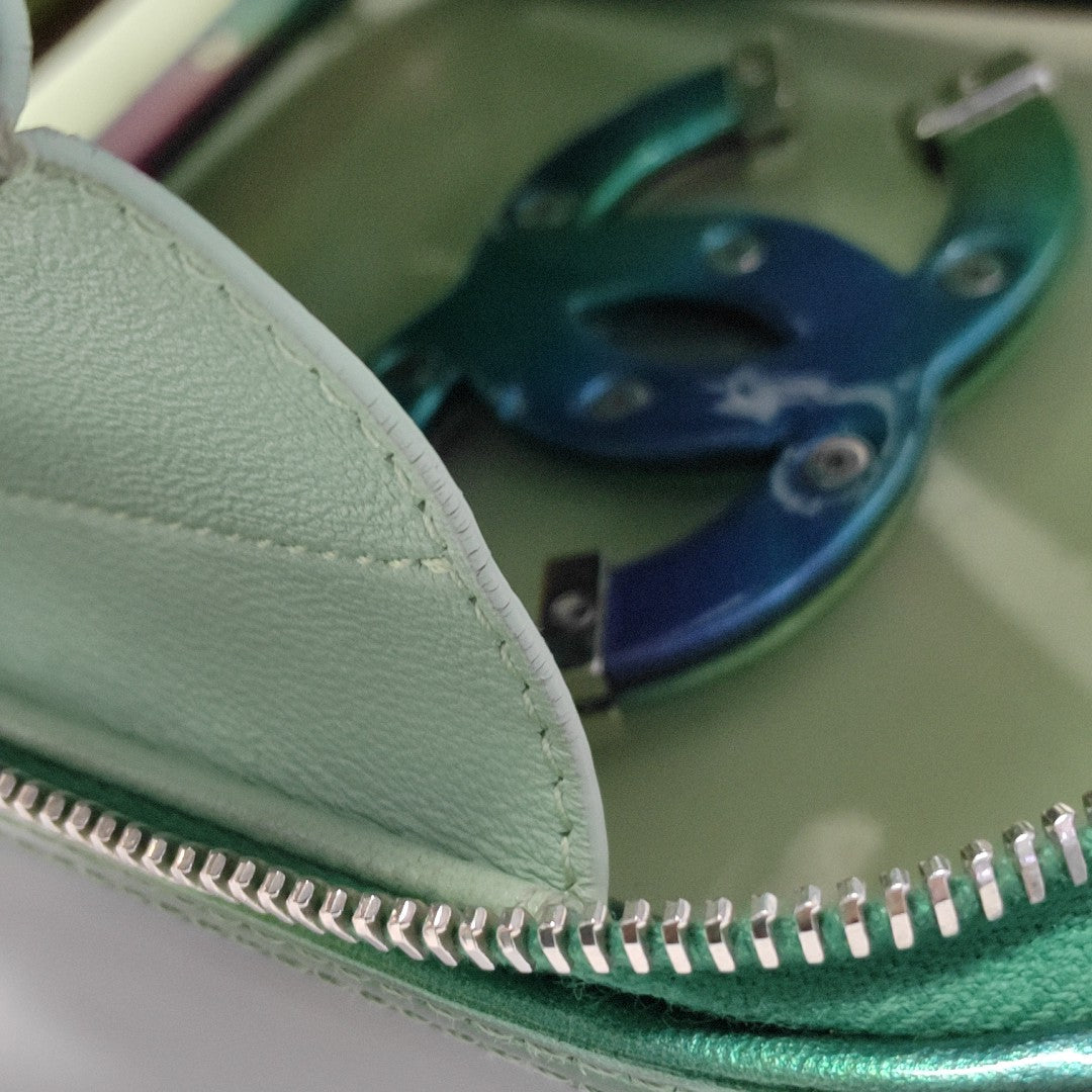 FILIGREE Quilted Plastic Green