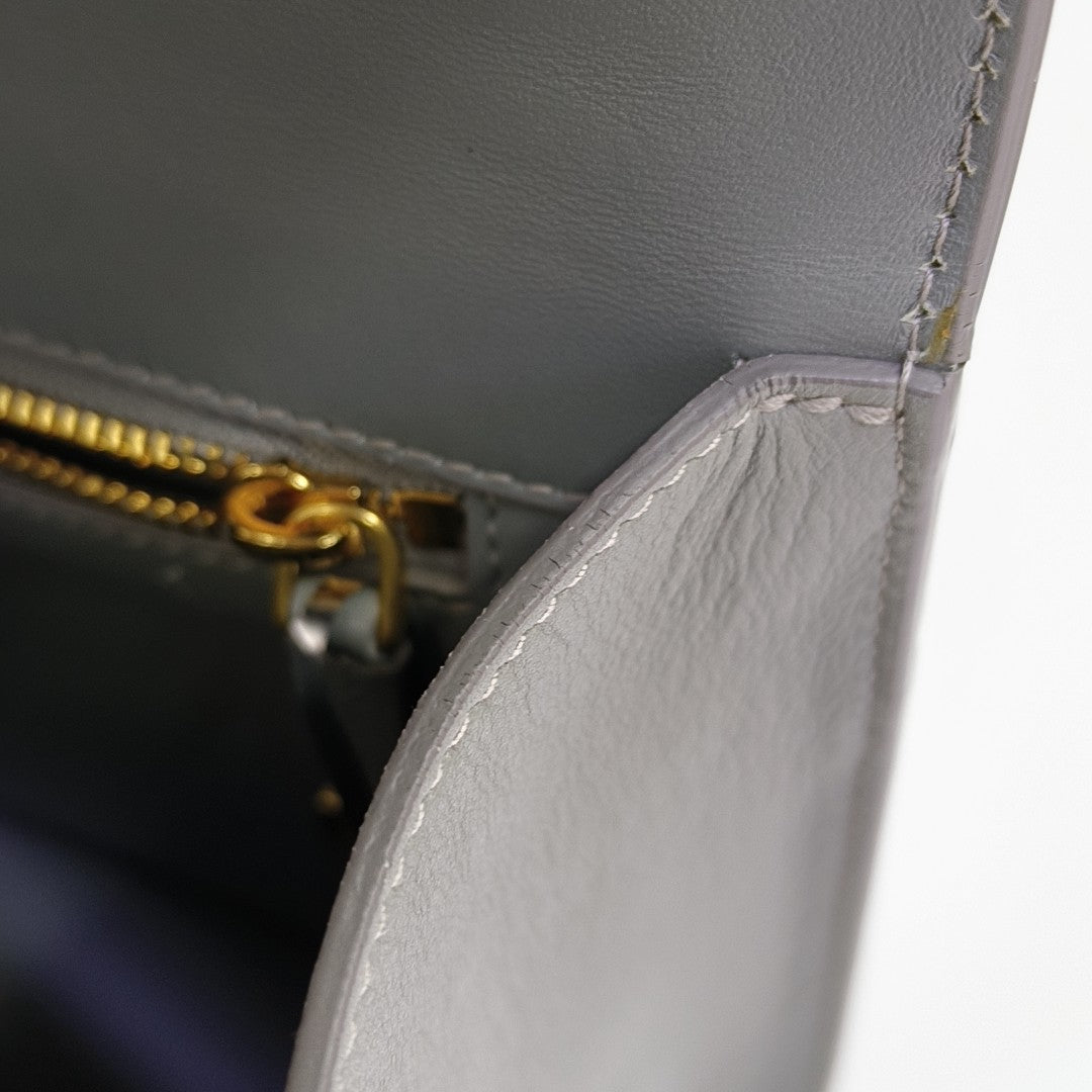 30 Montaigne Calfskin Gray