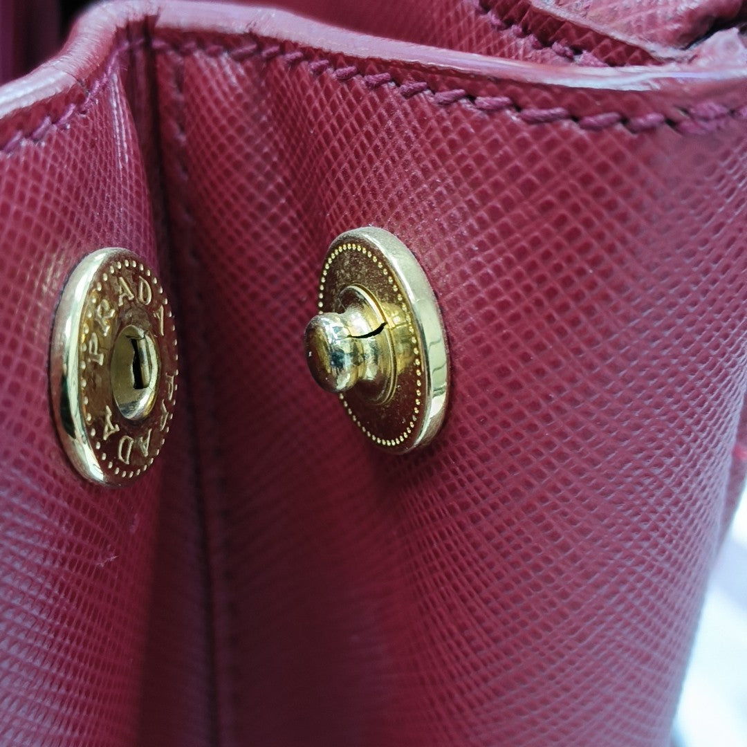 Galleria Large Saffiano Calfskin Red