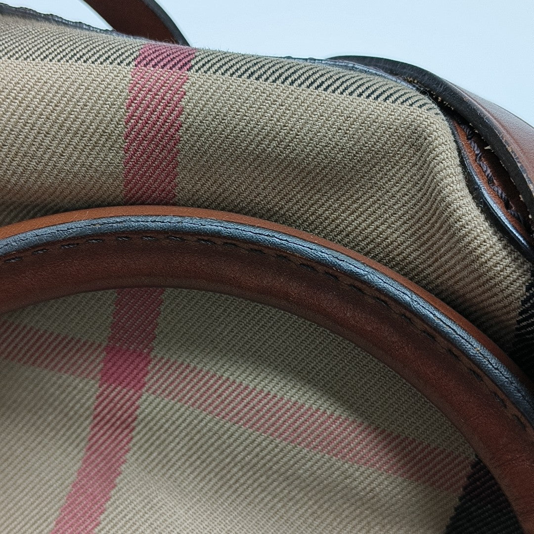 Manor Canvas Brown